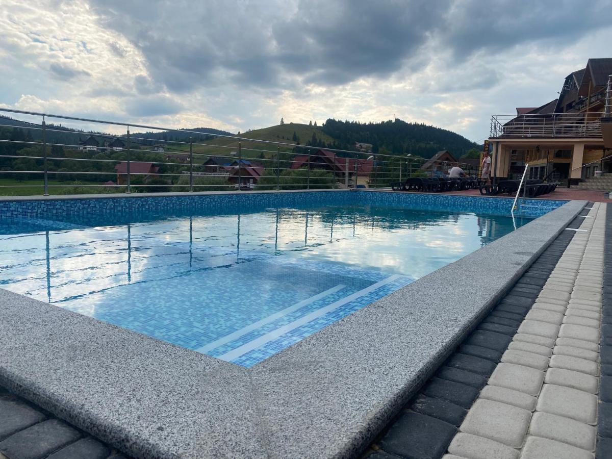 Greku Hotel Bukovel Exterior photo