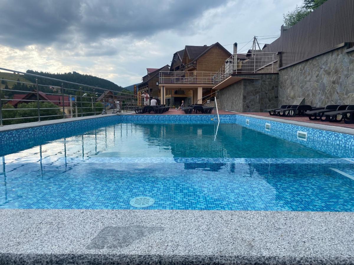 Greku Hotel Bukovel Exterior photo