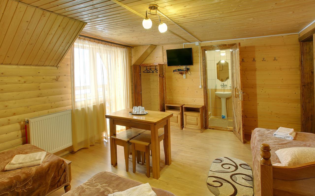 Greku Hotel Bukovel Exterior photo